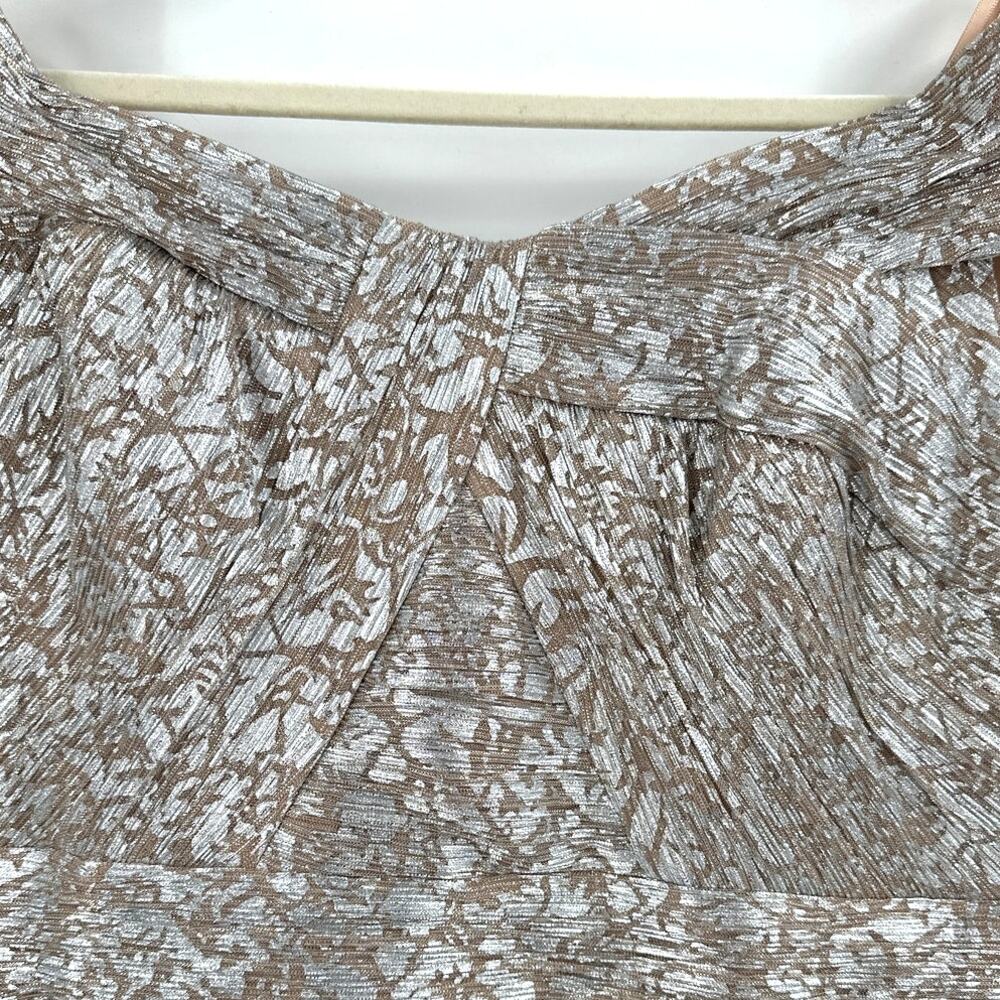 Aidan Mattox Women's Silver Gold Off The Shoulder Metallic Gown Size 10 - Picture 8 of 11